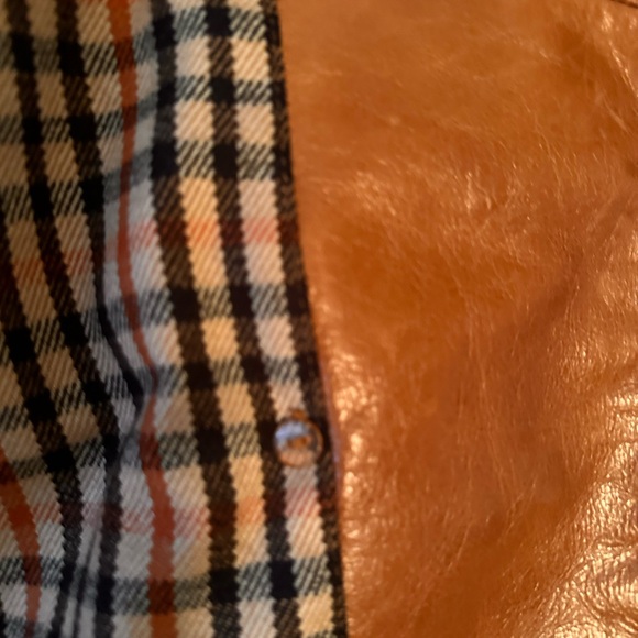 Genuine Leather Trench Coat. Fully lined with Plaid Patterned Fabric. Size XS - Picture 7 of 13